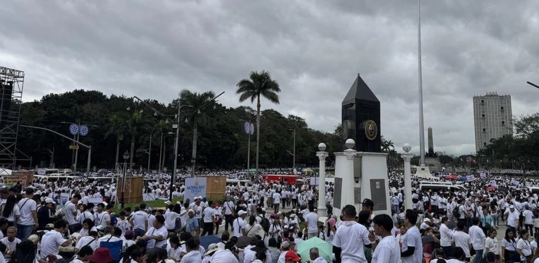 Hampir 1,8 juta Warga Filipina Demo Protes Pemakzulan Wapres Duterte
